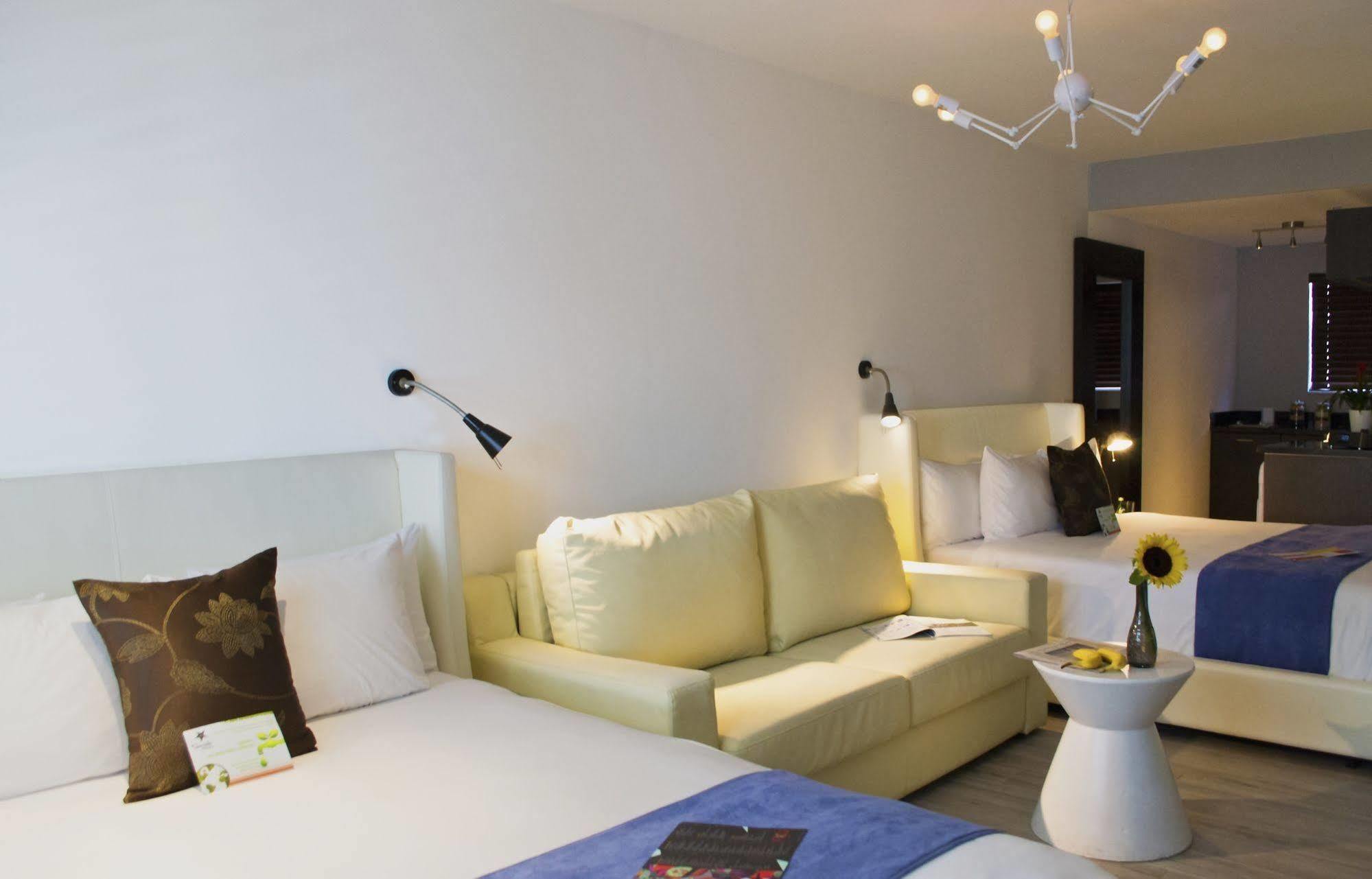 Seaside All Suites Hotel Miami Beach Exterior photo